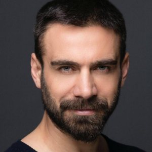 Adnan Koç